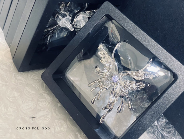HOLY SPIRIT FEATHER EARRINGS 聖靈翅膀耳環