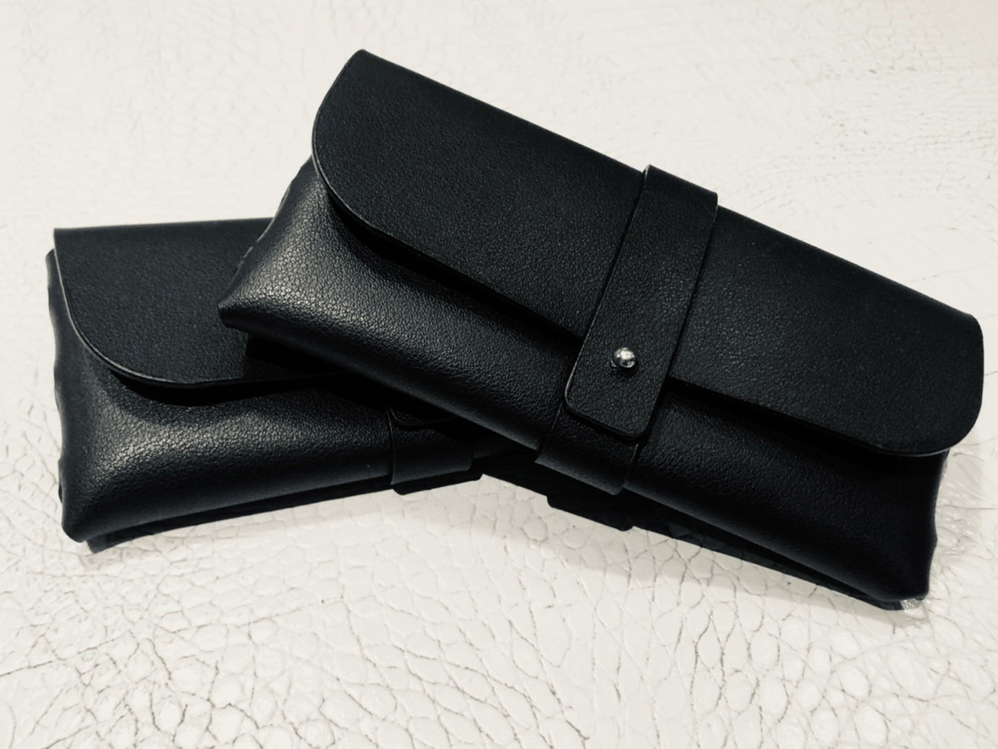 仿皮眼鏡套 附擦拭巾