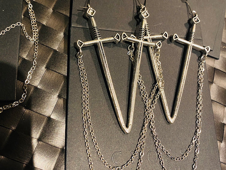 ✝️New product✝️double-faced holy sword double-faced holy sword earrings