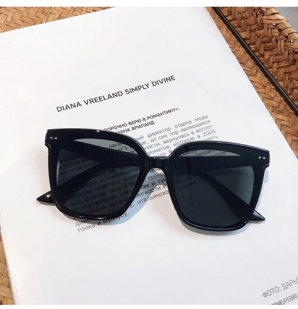 膠框復古平面墨鏡 Plastic frame retro flat sunglasses