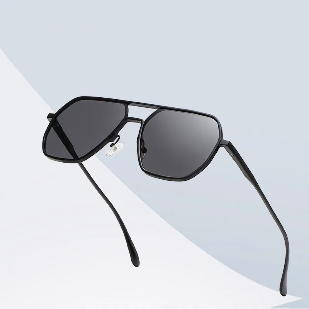 五角鐵架復古墨鏡 Pentagonal iron frame retro sunglasses