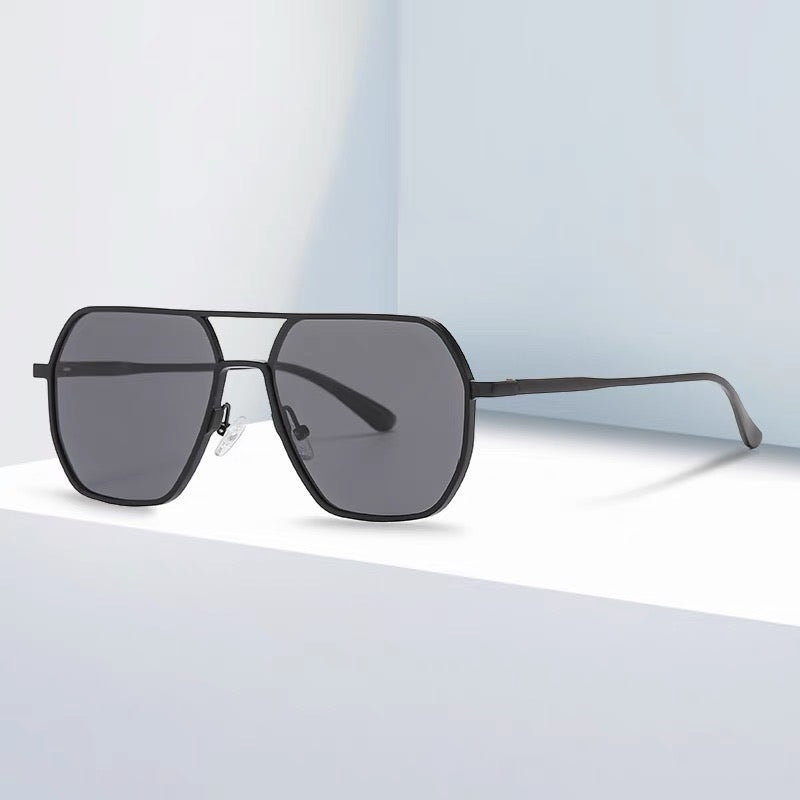 五角鐵架復古墨鏡 Pentagonal iron frame retro sunglasses