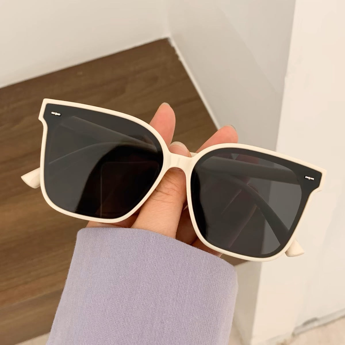 白框復古平面墨鏡 White frame retro flat sunglasses