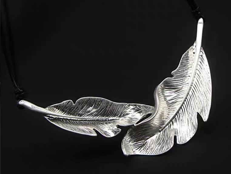 SILVER LEAVE  NECKLACE